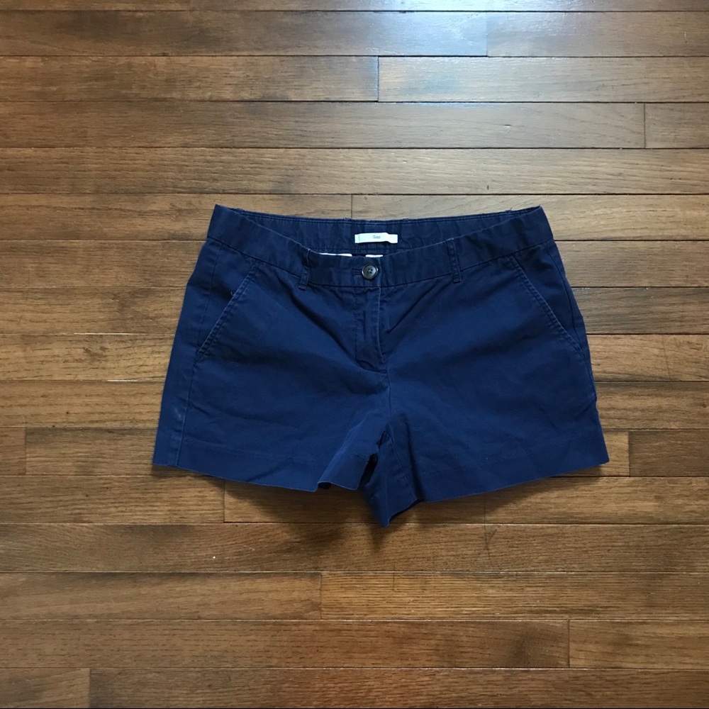GAP shorts